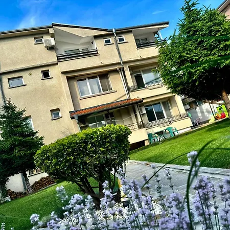 Guestrooms Stoyanovi Pensión 3*