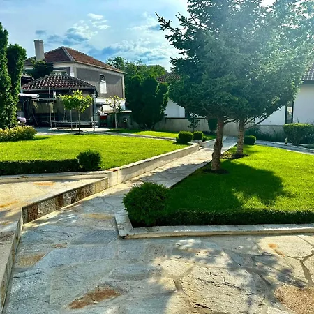 Guestrooms Stoyanovi Pensión Chernomorets