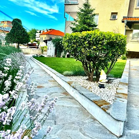 Guestrooms Stoyanovi 3* Chernomorets