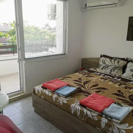 Guestrooms Stoyanovi 3*