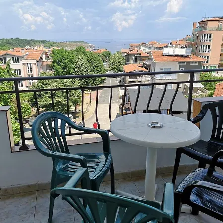 Pensión Guestrooms Stoyanovi Chernomorets